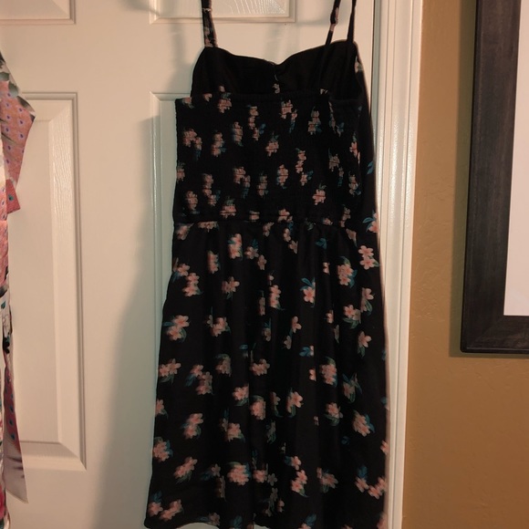 Holister dress - Picture 2 of 2